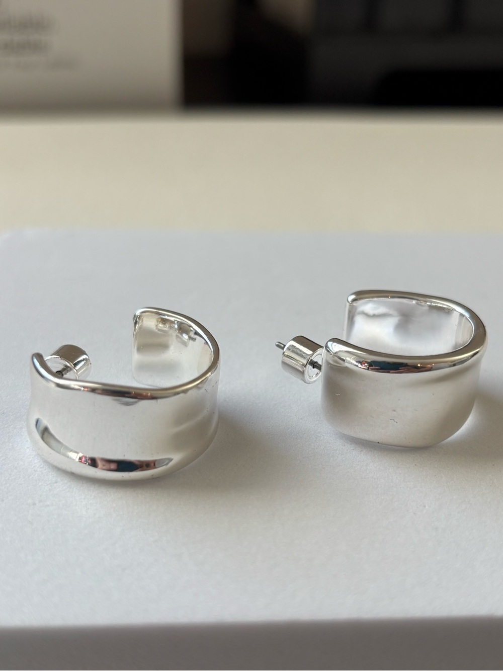 NWOT Jenny Bird Polished Silver Wide Hoop Huggie Earrings